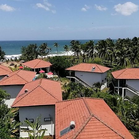 Ladja Beach Resort Ambalantota Extérieur photo
